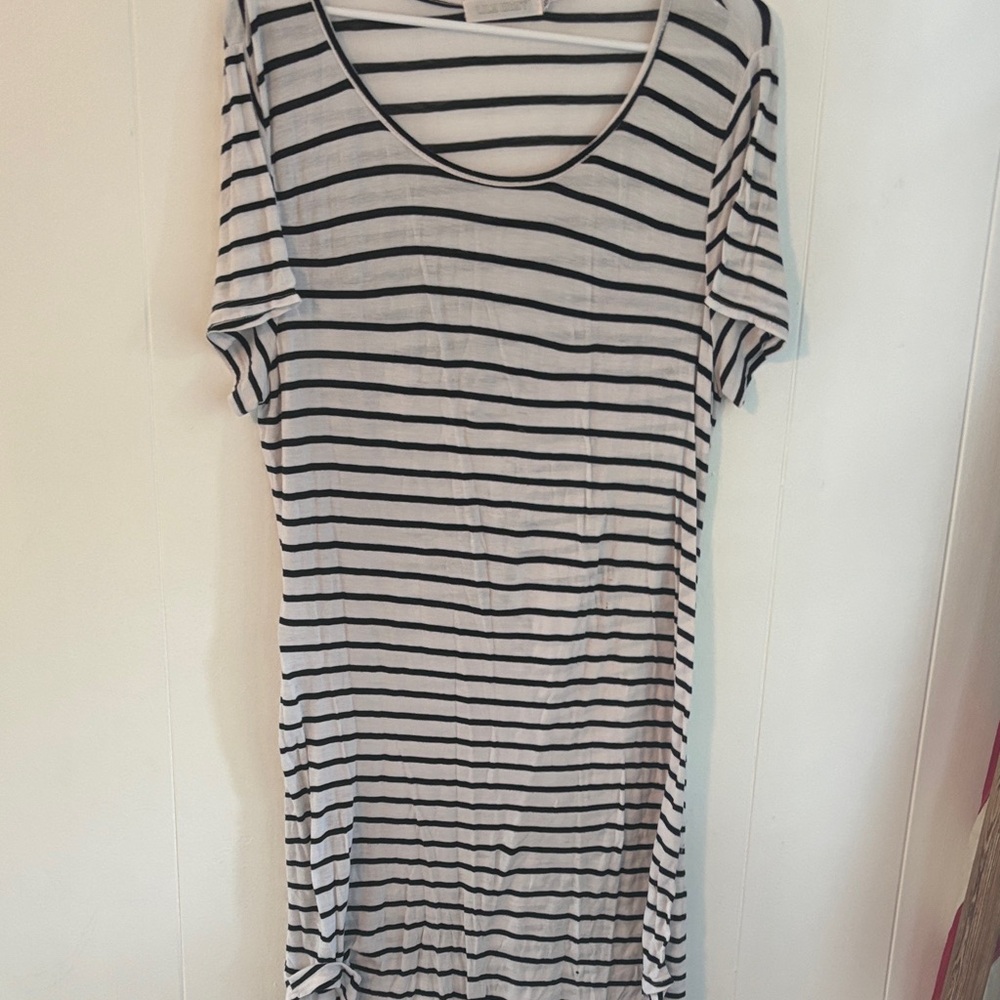 Lily Whyt striped tshirt dress medium